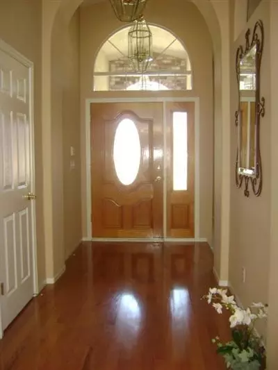 2542 Bellaire Way, Clovis, CA 93611 photo 2
