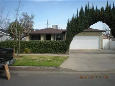 421 W 11th St, Merced, CA 95340 photo 1