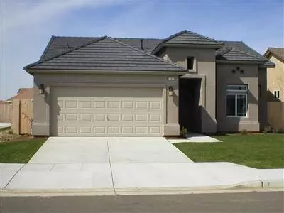 1136 S Berry Dr, Madera, CA 93637 photo 1