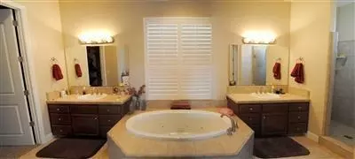 986 Lorene Ave, Fowler, CA 93625 photo 8