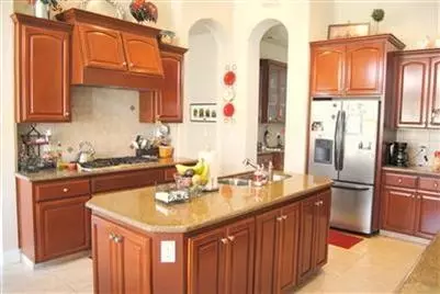 986 Lorene Ave, Fowler, CA 93625 photo 4