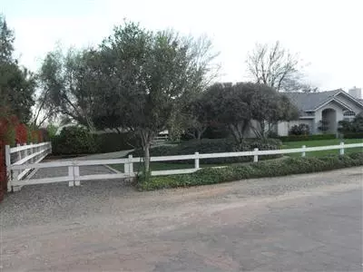36522 Fender Ave, Madera, CA 93636 photo 1