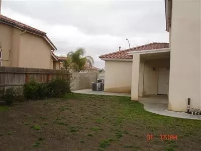 1370 Hillsboro Ave, Madera, CA 93637 photo 2