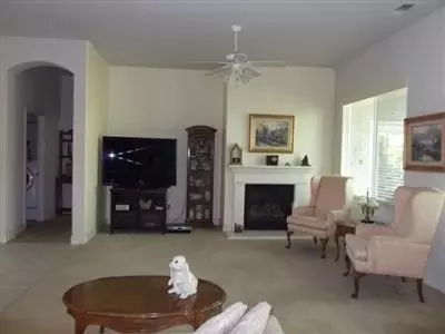1843 N Carolina Ave, Clovis, CA 93619 photo 4