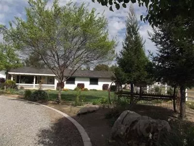 16823 Mark Rd, Madera, CA 93636 photo 2