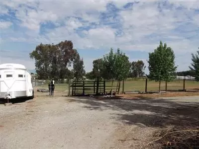 16823 Mark Rd, Madera, CA 93636 photo 4
