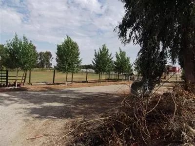 16823 Mark Rd, Madera, CA 93636 photo 6