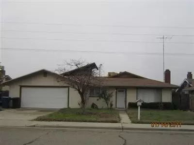 2239 Walton Ave, Sanger, CA 93657 photo 1