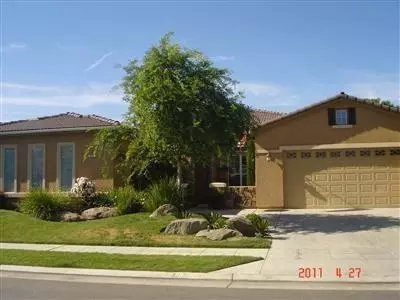 511 Omaha Ave, Clovis, CA 93619 photo 2