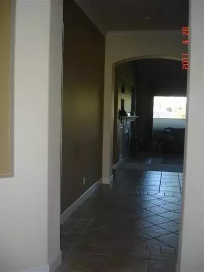 511 Omaha Ave, Clovis, CA 93619 photo 5