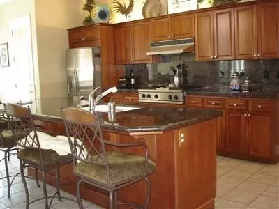 364 Goshen Ave, Clovis, CA 93611 photo 4