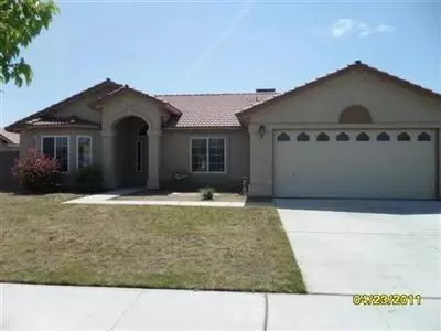 14185 W Sheri St, Kerman, CA 93630 photo 1