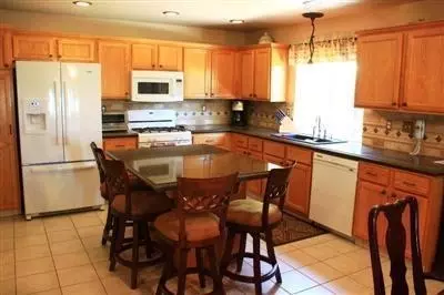 3255 Megan Ave, Clovis, CA 93611 photo 6