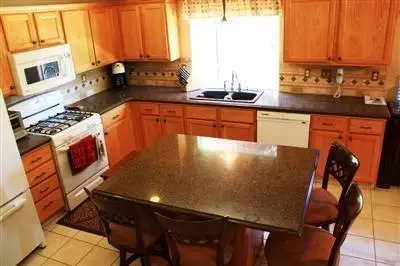 3255 Megan Ave, Clovis, CA 93611 photo 7