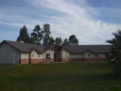 5790 N De Wolf Ave, Clovis, CA 93619 photo 1