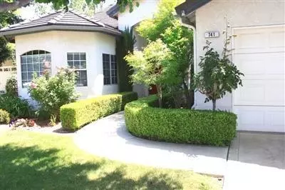 741 Magnolia Ave, Clovis, CA 93611 photo 3