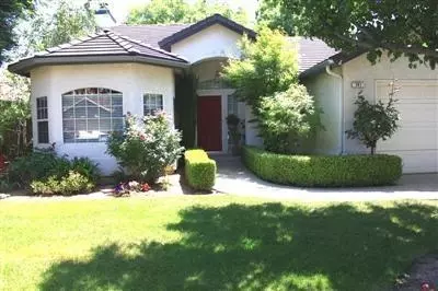 741 Magnolia Ave, Clovis, CA 93611 photo 2