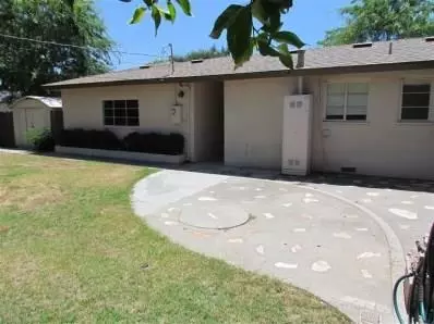 401 Willis Ave, Madera, CA 93637 photo 9