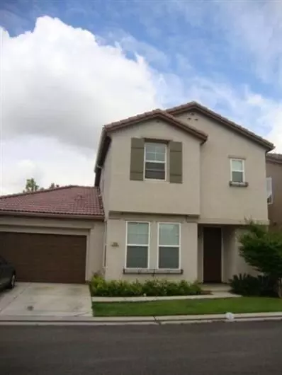1924 N Larose Ln, Clovis, CA 93619 photo 2