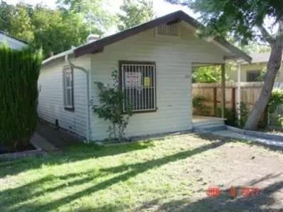 3231 E Townsend Ave, Fresno, CA 93702 photo 1