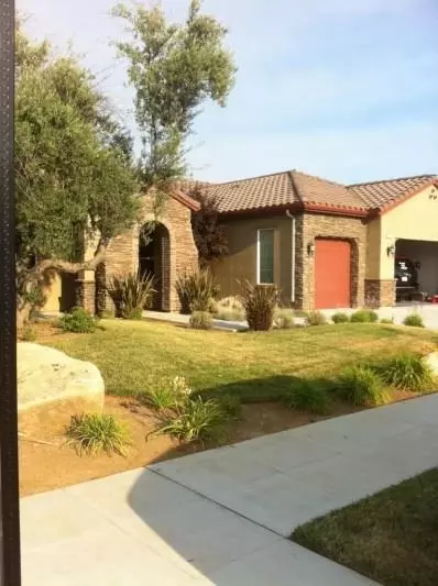1837 N Dara Ave, Clovis, CA 93619 photo 1