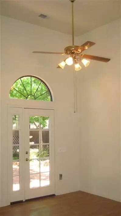 2031 Windsor Ave, Clovis, CA 93611 photo 8