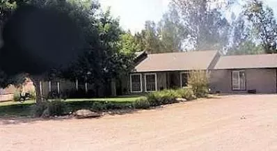8455 Chickadee Ln, Clovis, CA 93619 photo 1