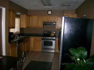 2111 Dennis Dr, Selma, CA 93662 photo 3