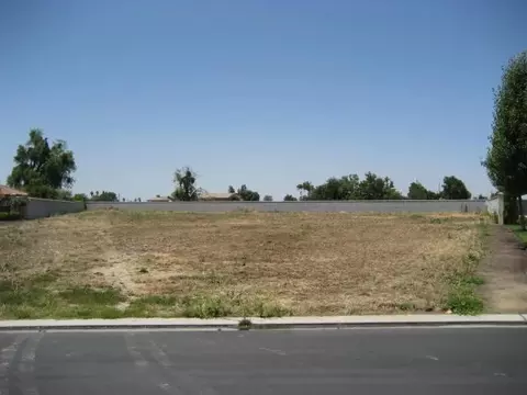 30 Via Cerioni, Madera, CA 93637 photo 1