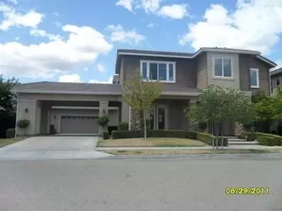 2288 E Cherry Ln, Reedley, CA 93654 photo 1