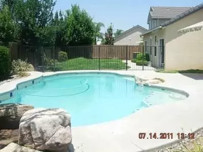 264 N Timmy Ave, Clovis, CA 93612 photo 3
