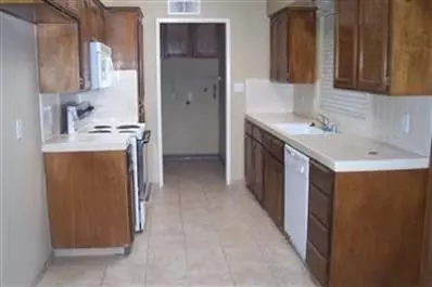 1324 Lansing Ave, Clovis, CA 93612 photo 2