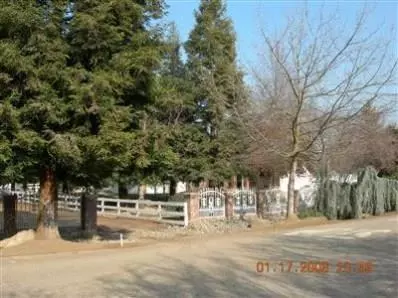 5564 E Lebanon Ave, Clovis, CA 93619 photo 4