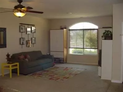 3097 Indianapolis Ave, Clovis, CA 93619 photo 2