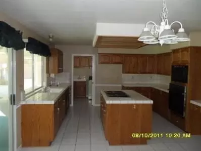 761 W Birch Ave, Clovis, CA 93611 photo 4