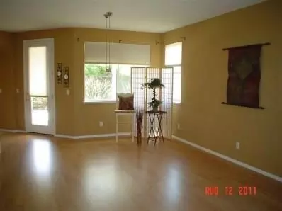 786 W Siena Ln, Clovis, CA 93619 photo 2