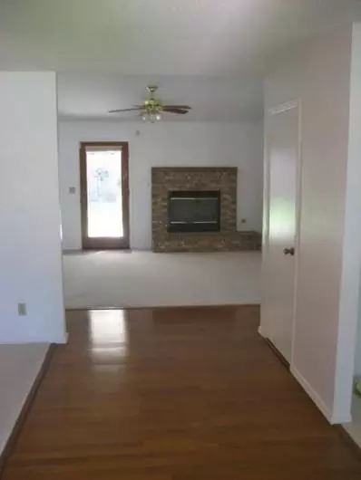 2364 Sample Ave, Clovis, CA 93611 photo 2