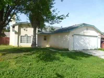 421 Chestnut Ave, Madera, CA 93637 photo 1