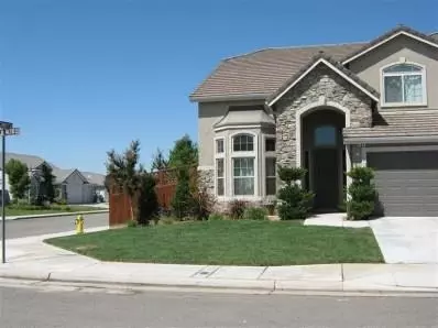 493 W Palo Alto Ave, Clovis, CA 93612 photo 3