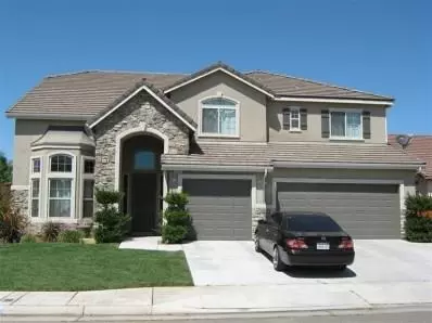 493 W Palo Alto Ave, Clovis, CA 93612 photo 2
