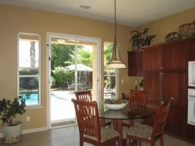 634 W Richmond Ave, Clovis, CA 93619 photo 4