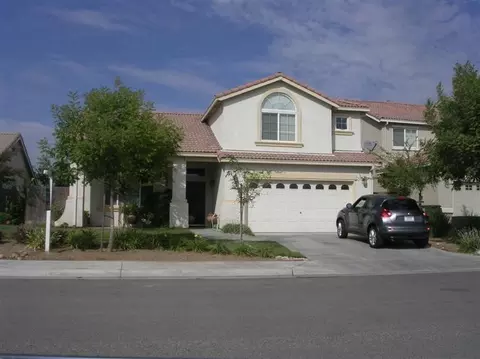 2821 Pear Tree Dr, Madera, CA 93637 photo 1