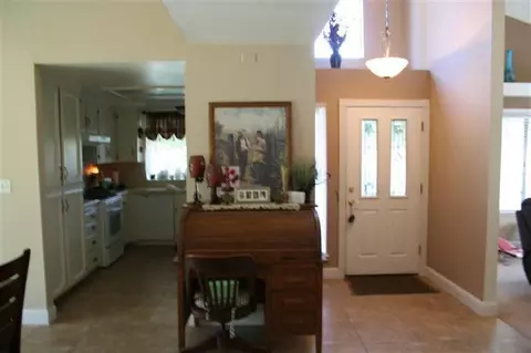 2472 Los Altos Ave, Clovis, CA 93611 photo 4