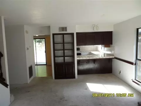 3233 Stanford Ave, Clovis, CA 93611 photo 2