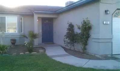 271 S Joseph Ave, Kerman, CA 93630 photo 1