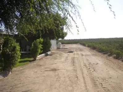 1820 S Madera Ave, Kerman, CA 93630 photo 1