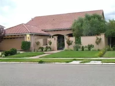 1938 N Blackwood Ave, Clovis, CA 93619 photo 1