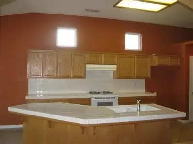 896 Shannon Ave, Madera, CA 93637 photo 2