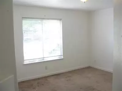 896 Shannon Ave, Madera, CA 93637 photo 8