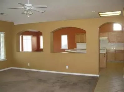 896 Shannon Ave, Madera, CA 93637 photo 4
